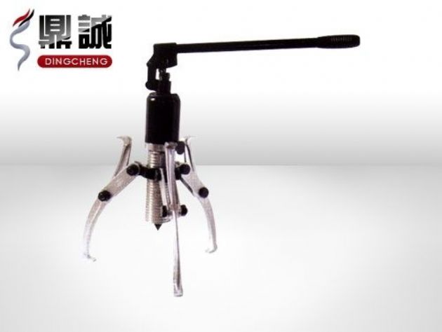 點擊查看詳細(xì)信息<br>標(biāo)題：整體式液壓拉馬 閱讀次數(shù)：5089